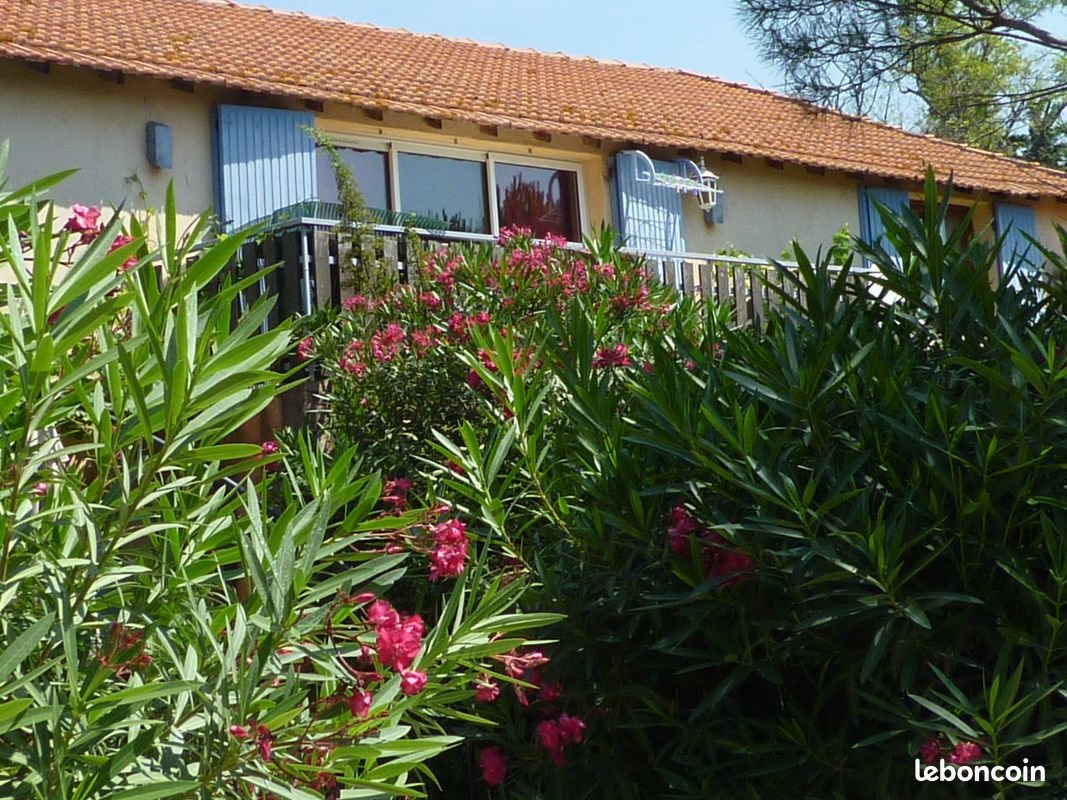 Maison à louer, 85m², Eyguières