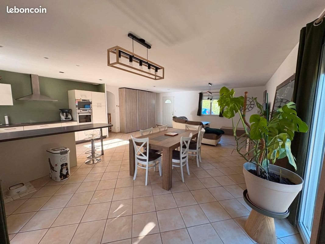Maison à vendre, 101m², Cormoz