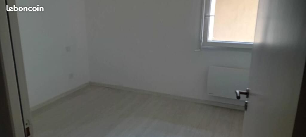Appartement à louer, 66m², Millau