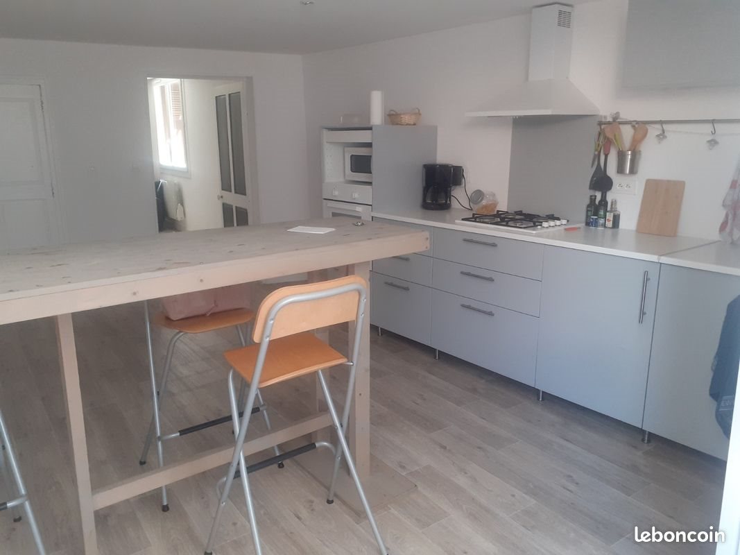 Appartement à louer, 53m², Lambesc