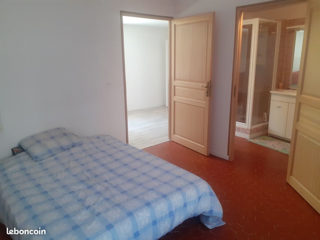 Appartement à louer, 53m², Lambesc