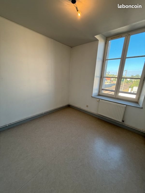 Appartement à louer, 55m², Douzy