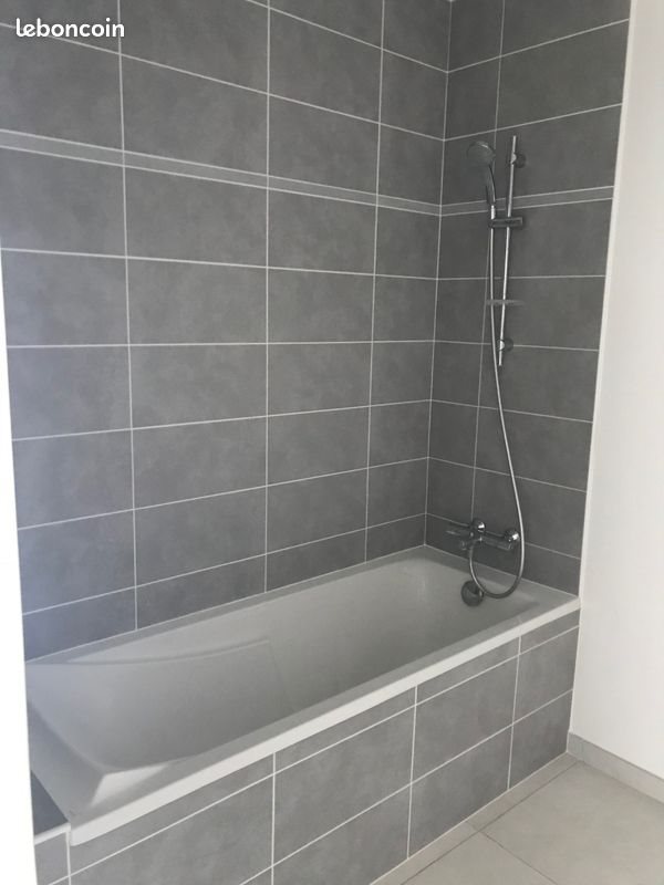 Appartement à louer, 75m², Marseille 8ème
