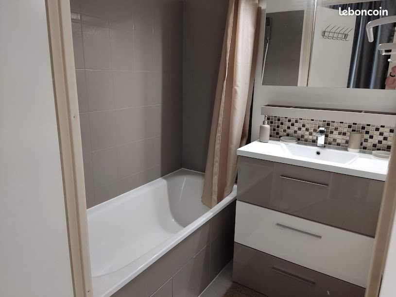 Appartement à louer, 39m², Seilh
