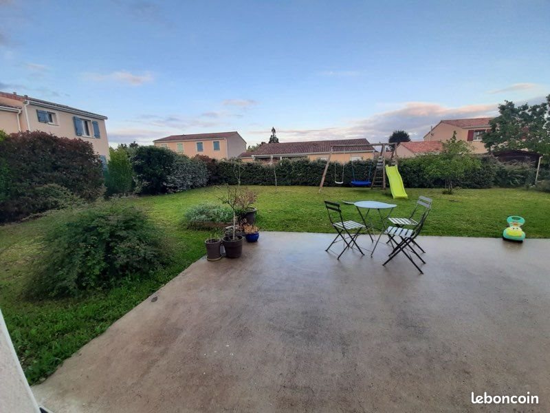 Maison à louer, 96m², Montamisé