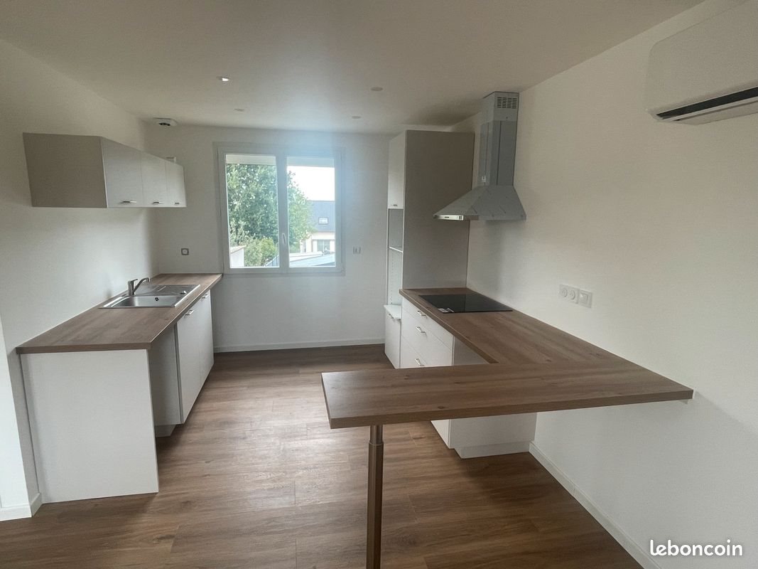 Appartement à louer, 80m², Plédran