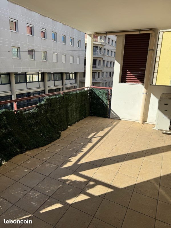Appartement à louer, 60m², Saint-Étienne