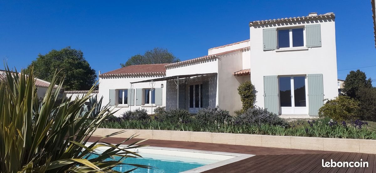Maison à vendre, 135m², Valliguières