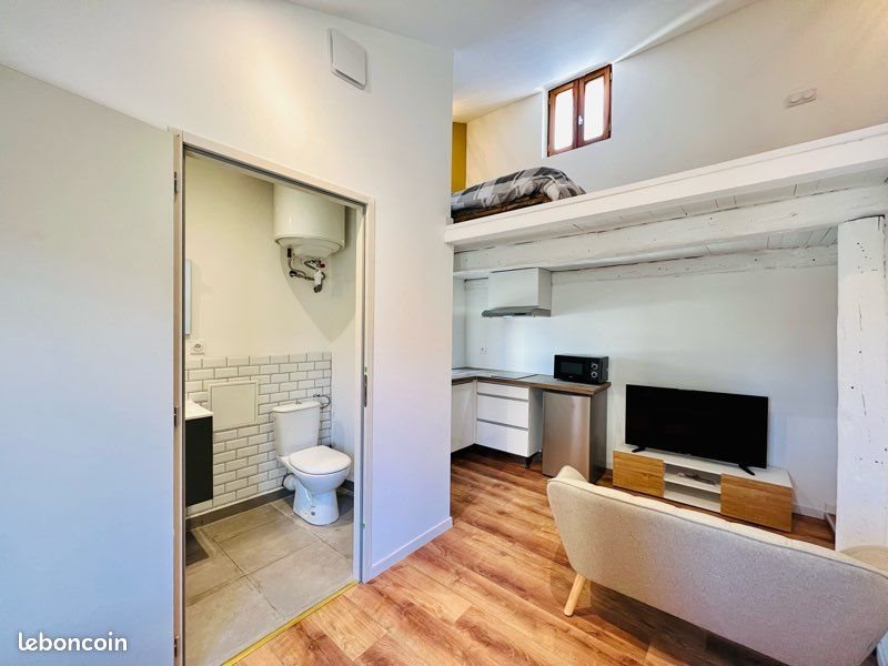 Appartement à louer, 20m², Aubenas