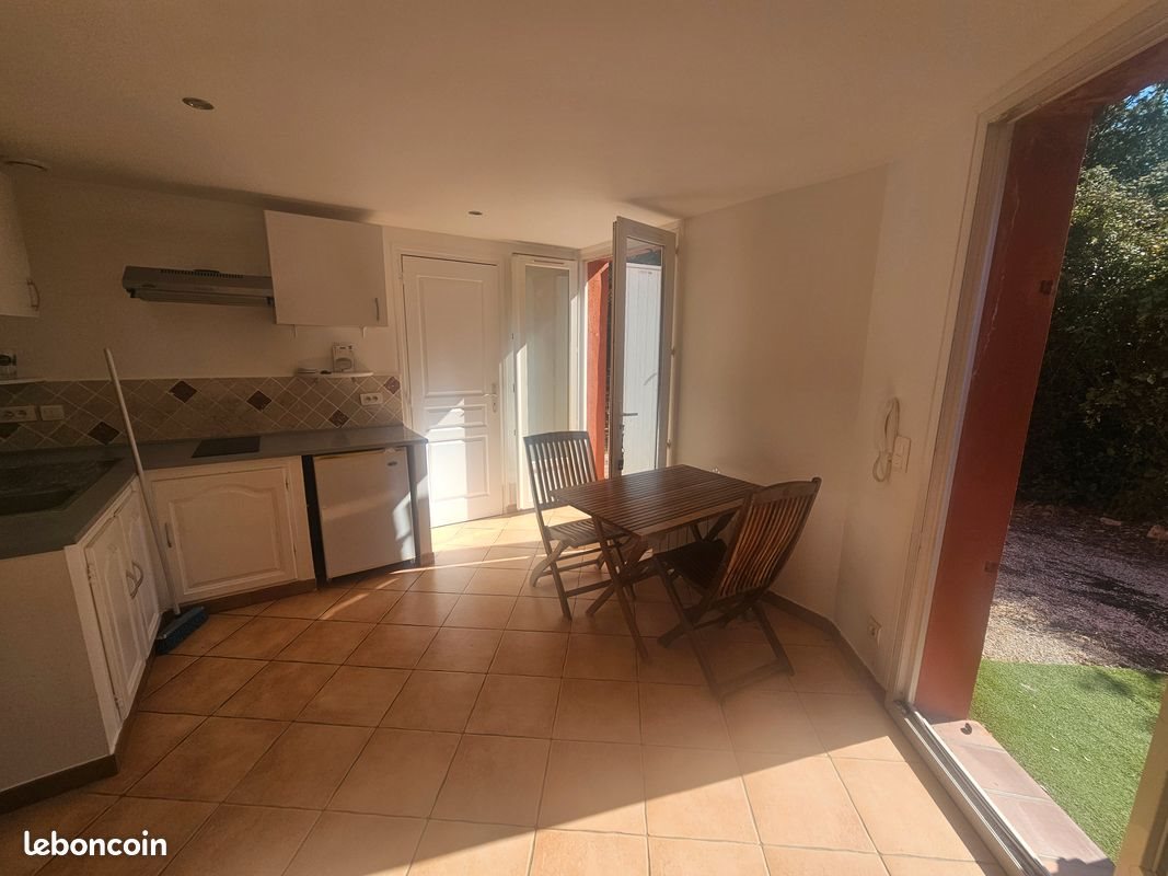 Maison à louer, 35m², Venelles
