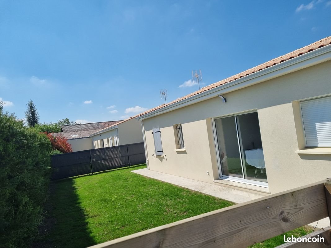 Maison à louer, 90m², Saint-Sever-de-Saintonge