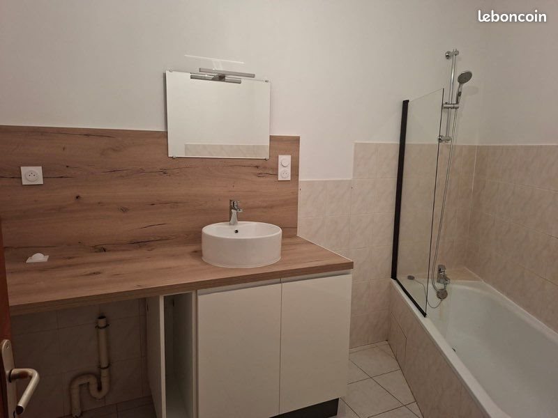 Appartement à louer, 70m², Taulignan