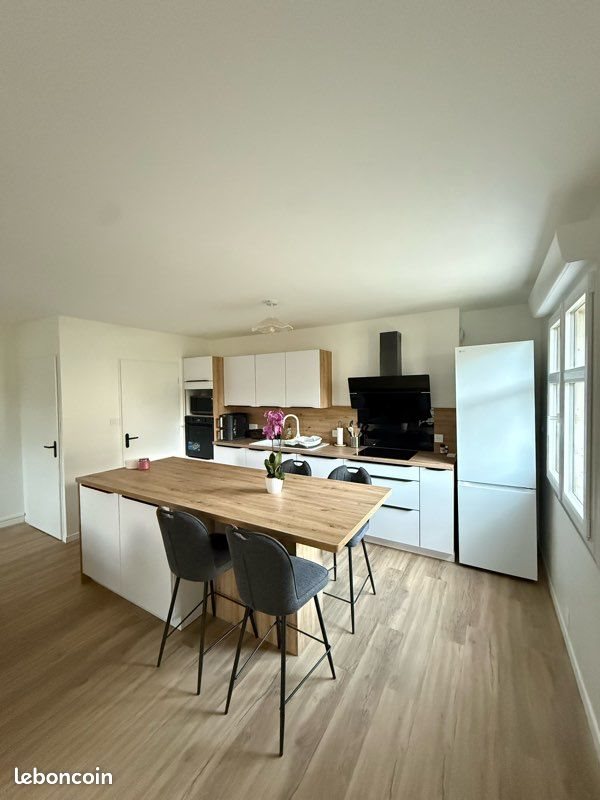 Appartement à louer, 90m², Châteaulin