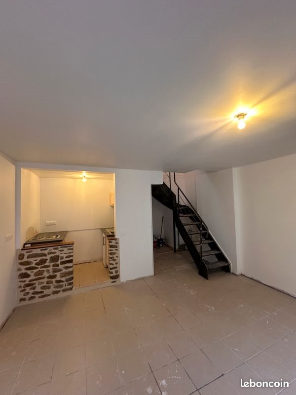 Maison à louer, 47m², Saint-Broladre