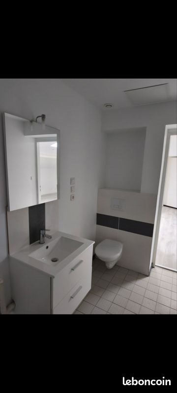 Appartement à louer, 70m², Unieux