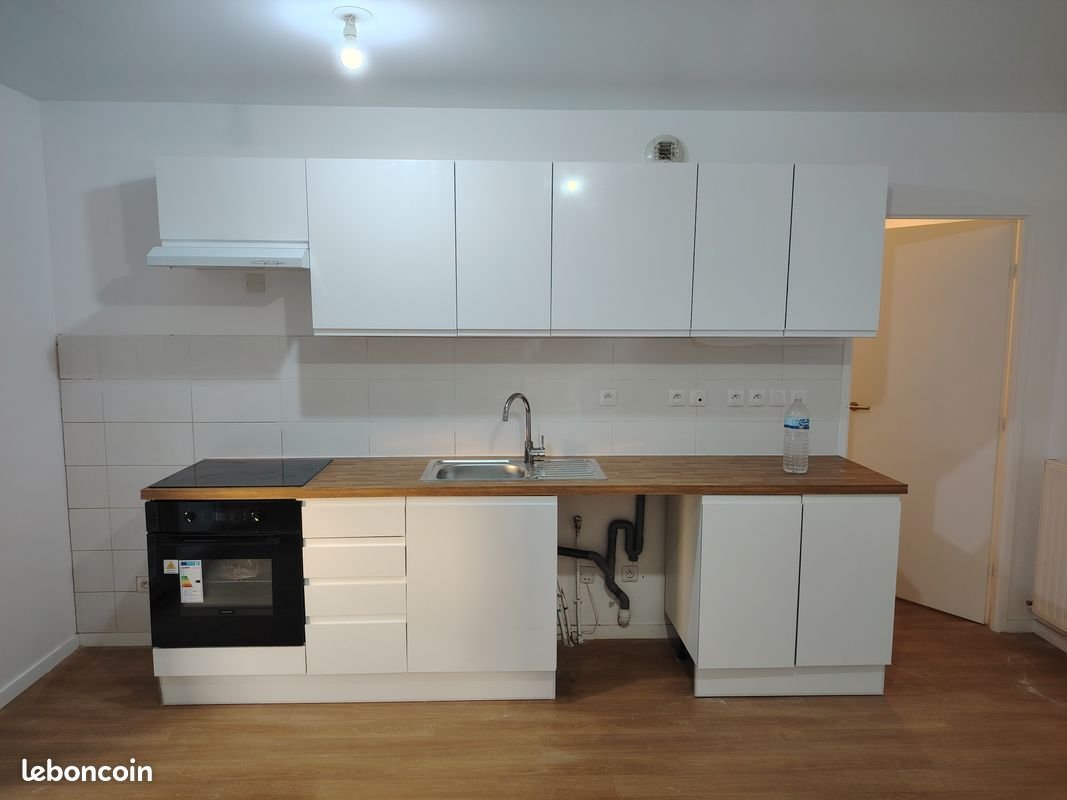 Appartement à louer, 42m², Evry