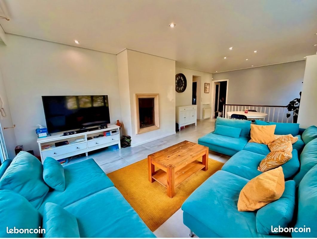 Maison à louer, 160m², Brie-Comte-Robert