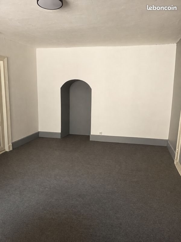 Appartement à louer, 30m², Aubin