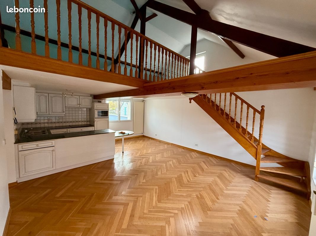 Appartement à louer, 70m², La Couture