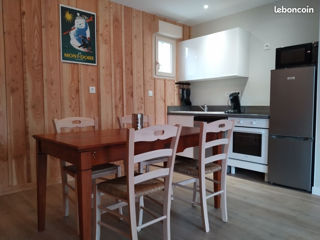 Maison à louer, 50m², Rochefort-Montagne