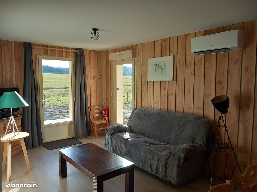 Maison à louer, 50m², Rochefort-Montagne