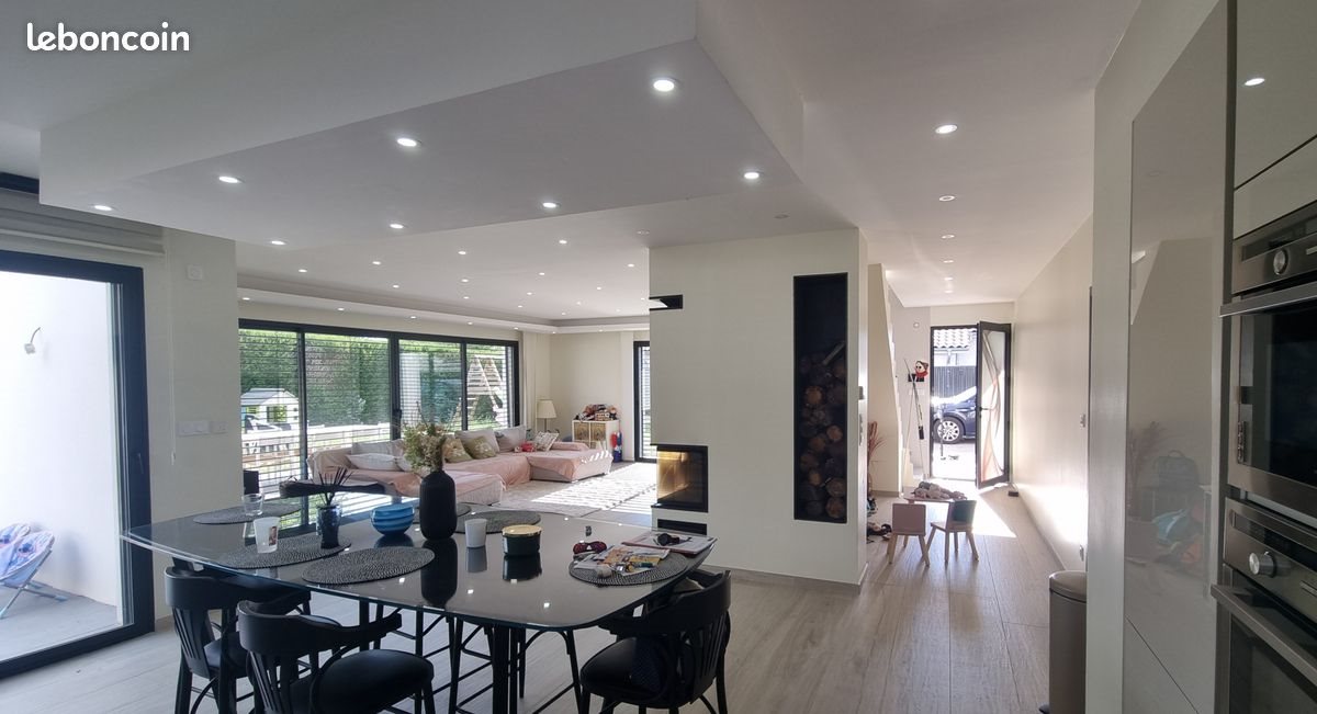 Maison à vendre, 167m², Arbent