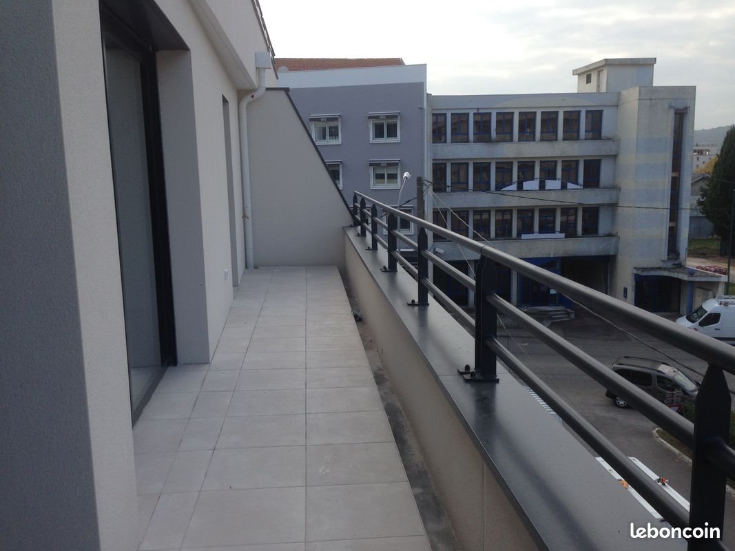Appartement à louer, 46m², Guilherand-Granges
