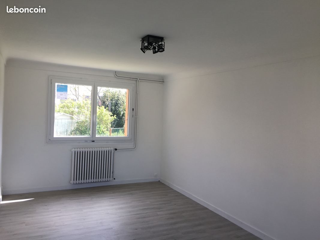 Maison à louer, 90m², Craon