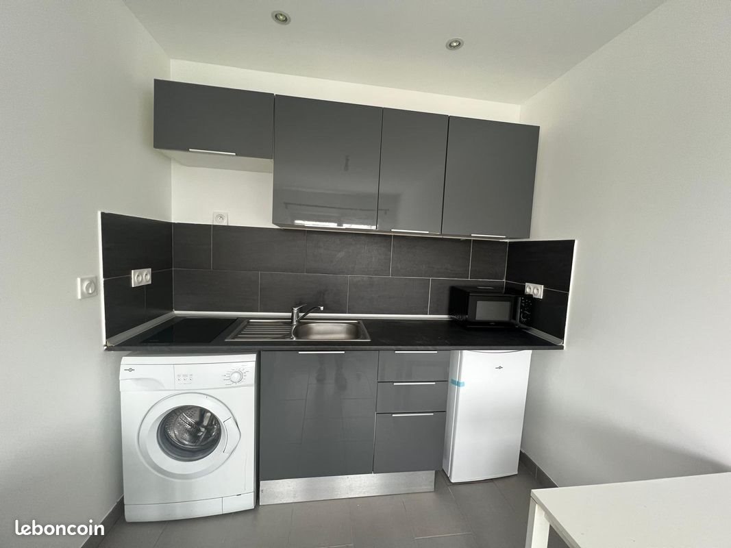 Appartement à louer, 20m², Saint-Priest
