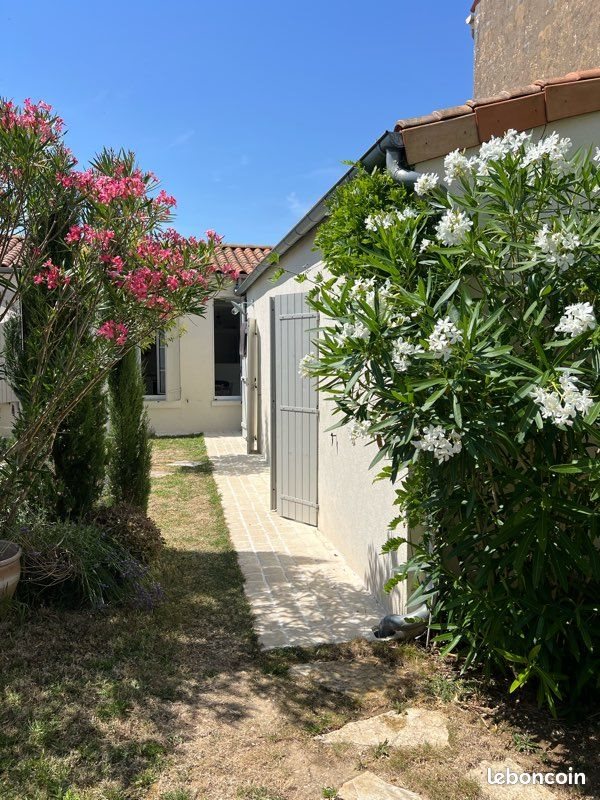 Maison à louer, 62m², Rochefort