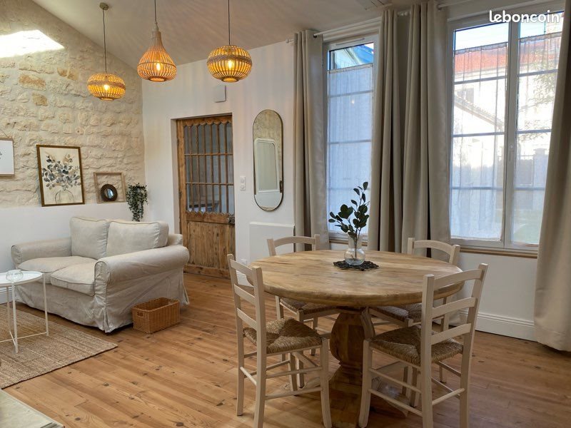 Maison à louer, 62m², Rochefort