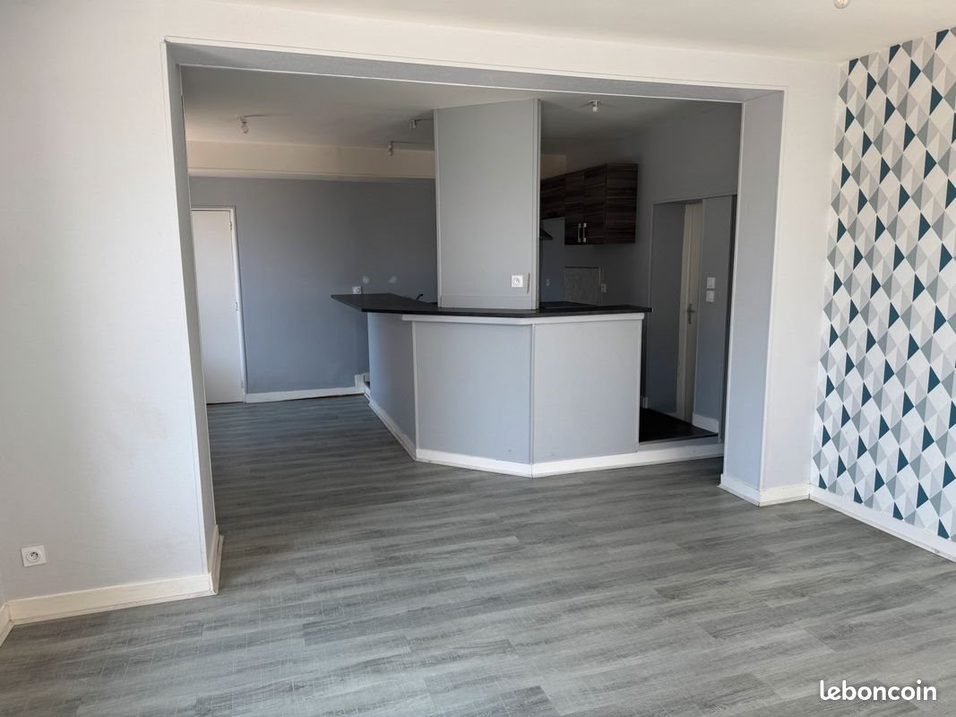 Appartement à louer, 71m², Flers