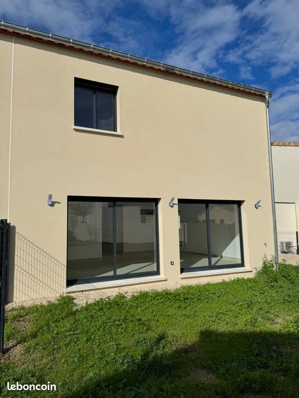 Maison à louer, 130m², Uzès