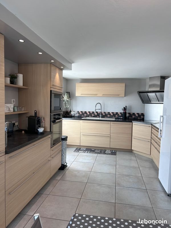 Maison à vendre, 206m², Saint-Romain-de-Benet