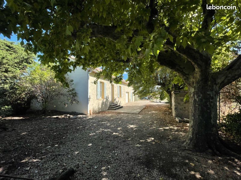 Maison à louer, 170m², Sarrians