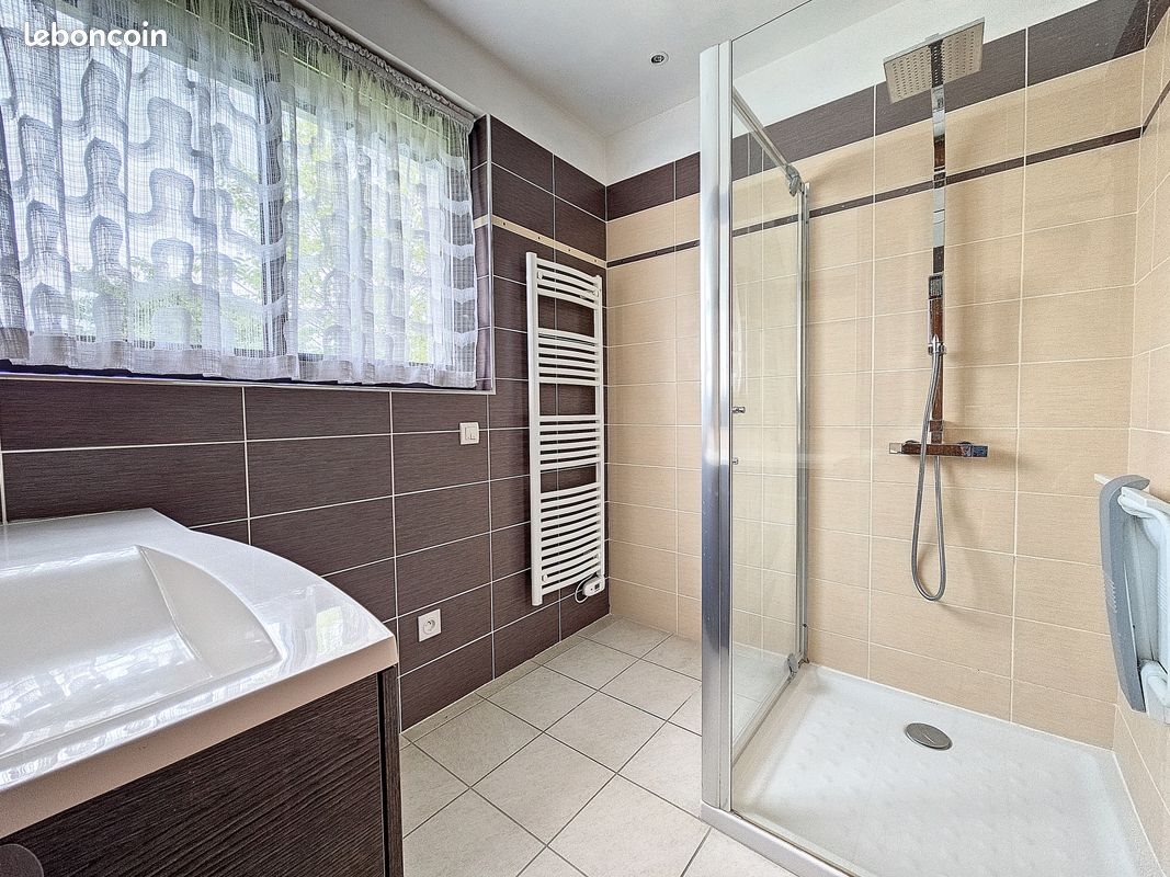 Maison à louer, 160m², Bon-Encontre