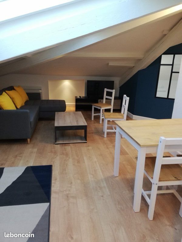 Appartement à louer, 60m², Saint-Max