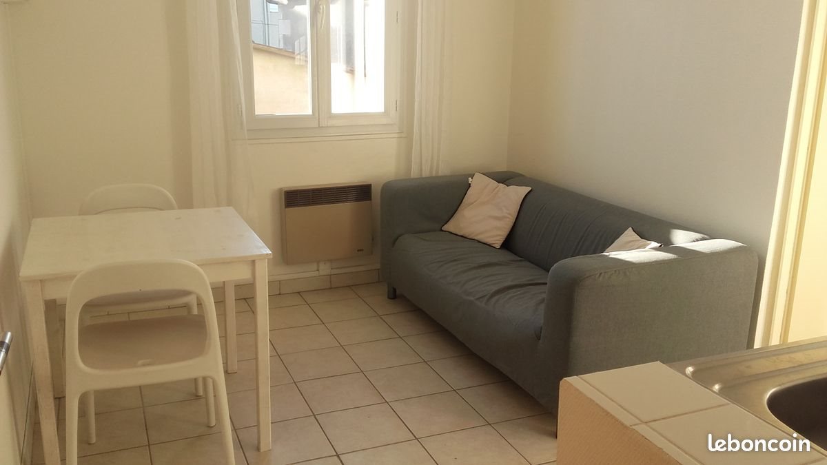 Appartement à louer, 28m², La Couronne