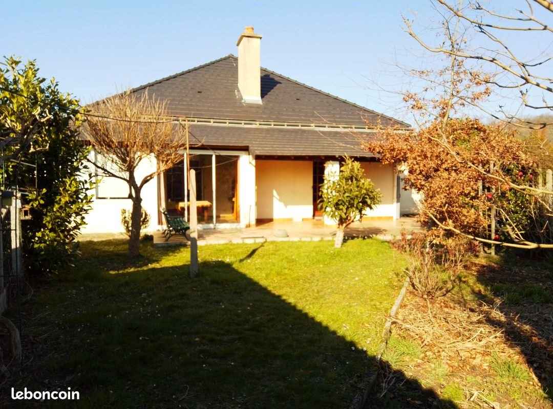 Maison à vendre, 232m², Désertines