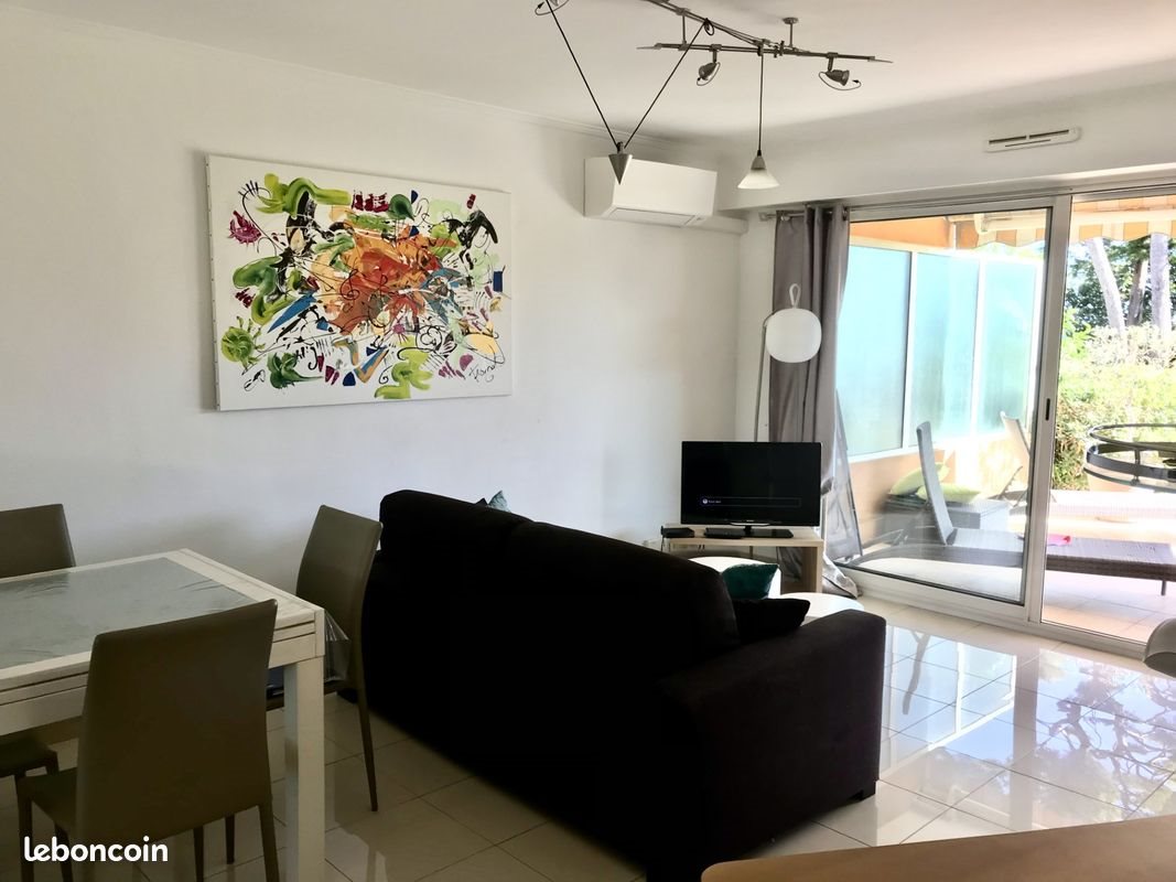 Appartement à louer, 50m², Antibes
