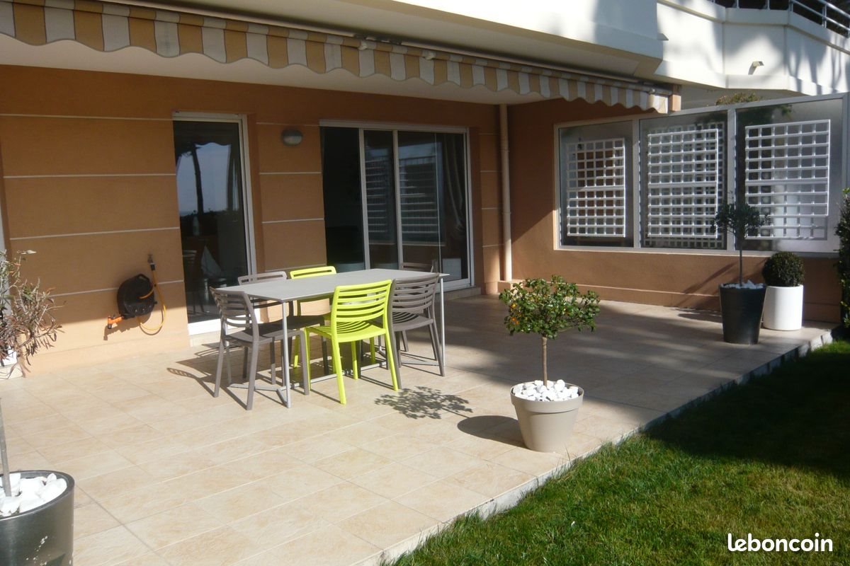 Appartement à louer, 50m², Antibes