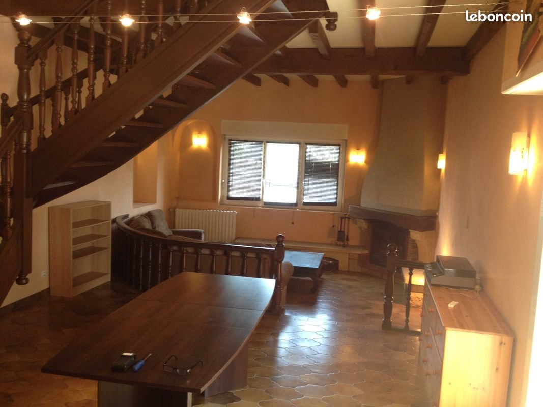 Maison à louer, 140m², Assat