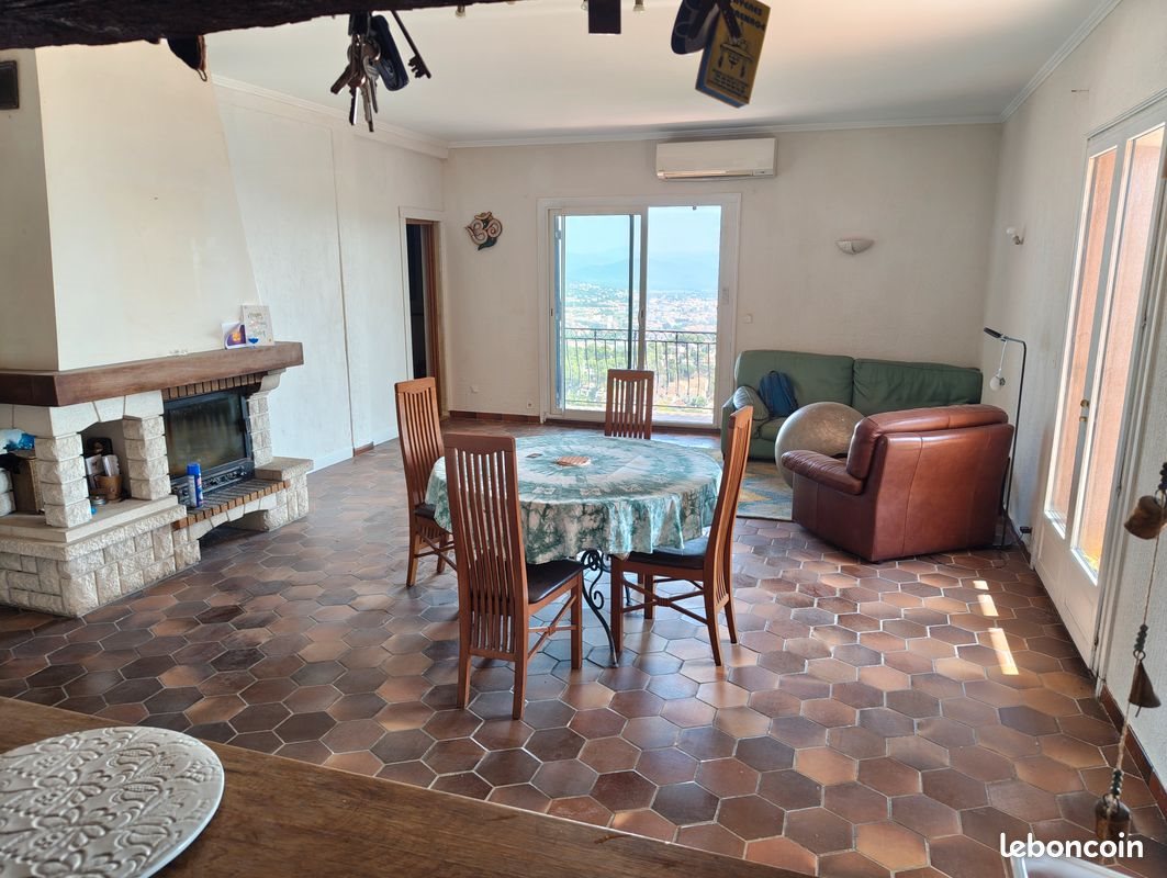 Appartement à louer, 135m², Hyères