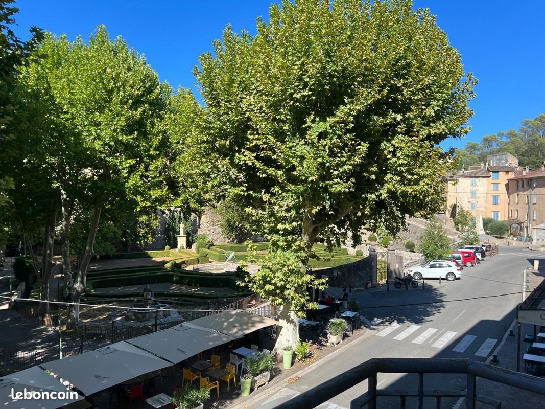 Appartement à louer, 27m², Entrecasteaux