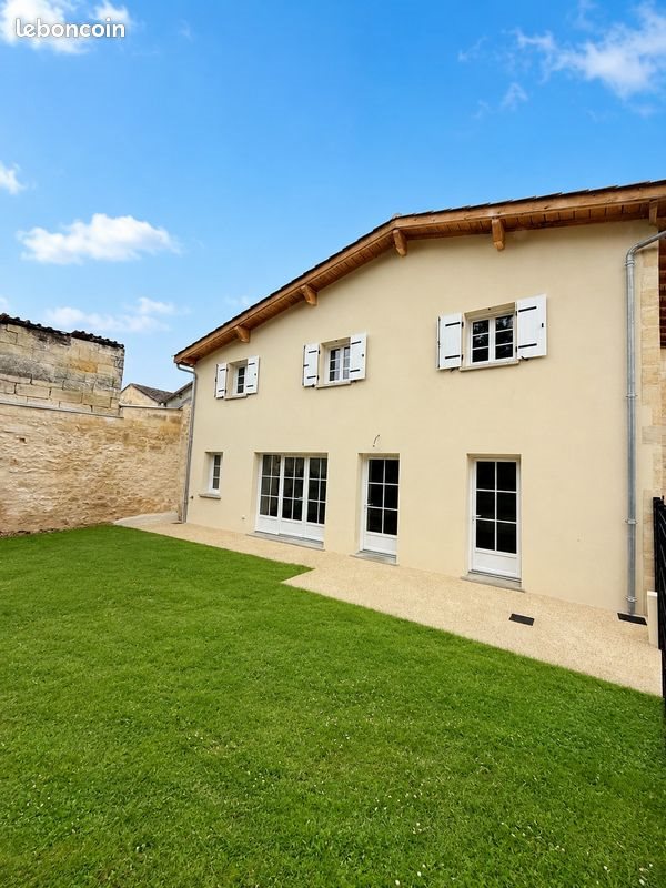 Maison à louer, 98m², Lussac
