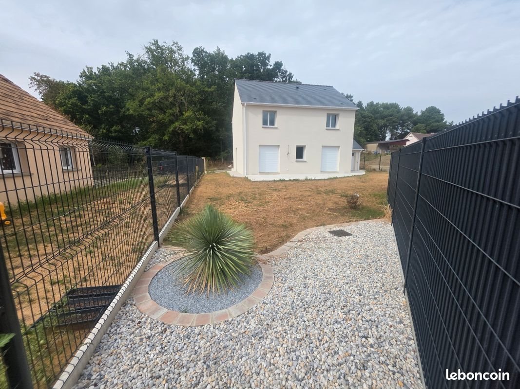 Maison à louer, 125m², Montfort-le-Gesnois