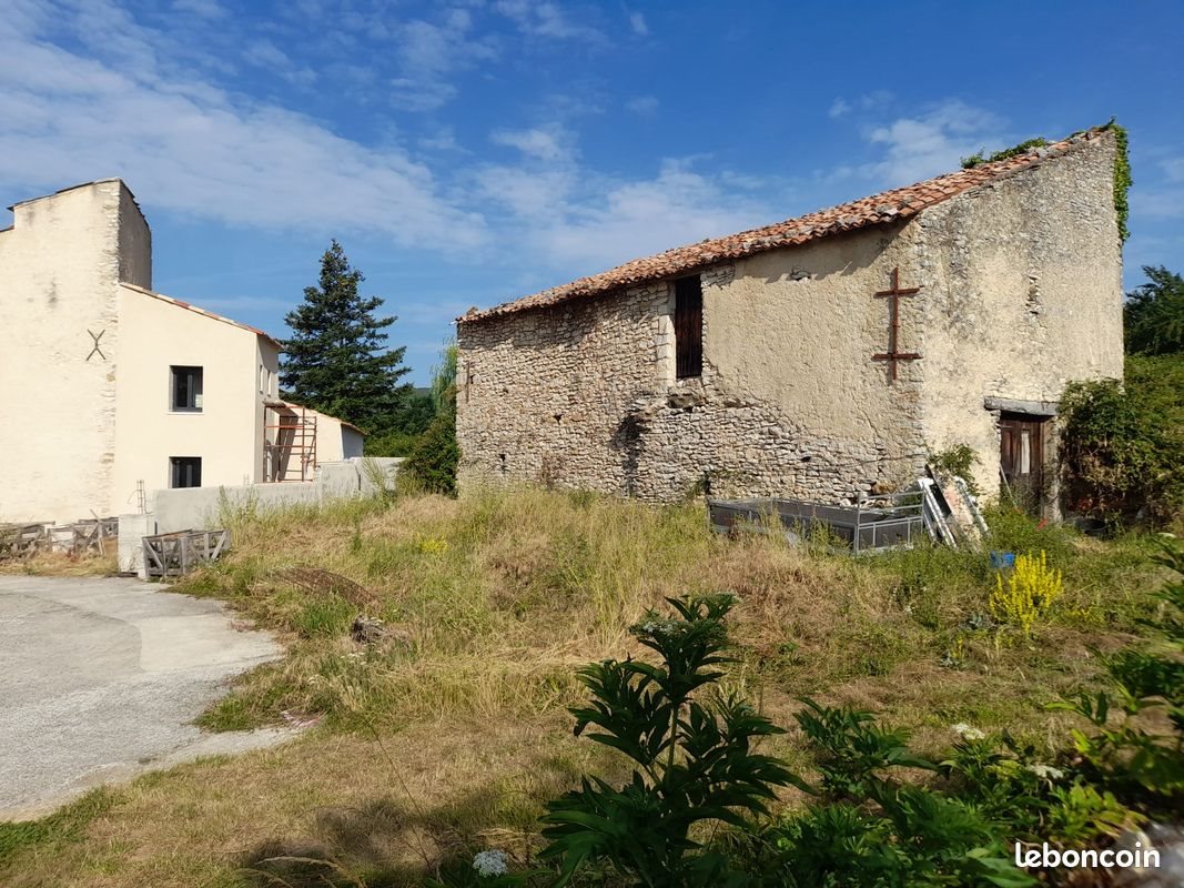Maison à vendre, 140m², Saint-Etienne-les-Orgues