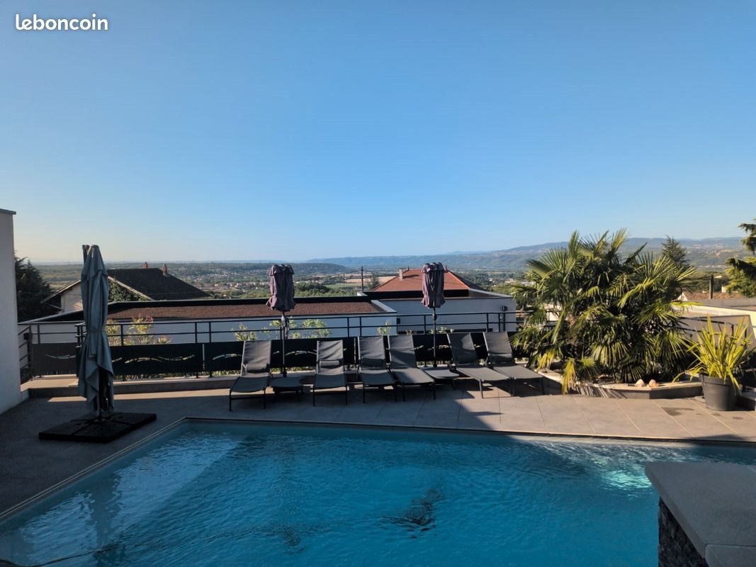 Maison à vendre, 200m², Saint-Prim