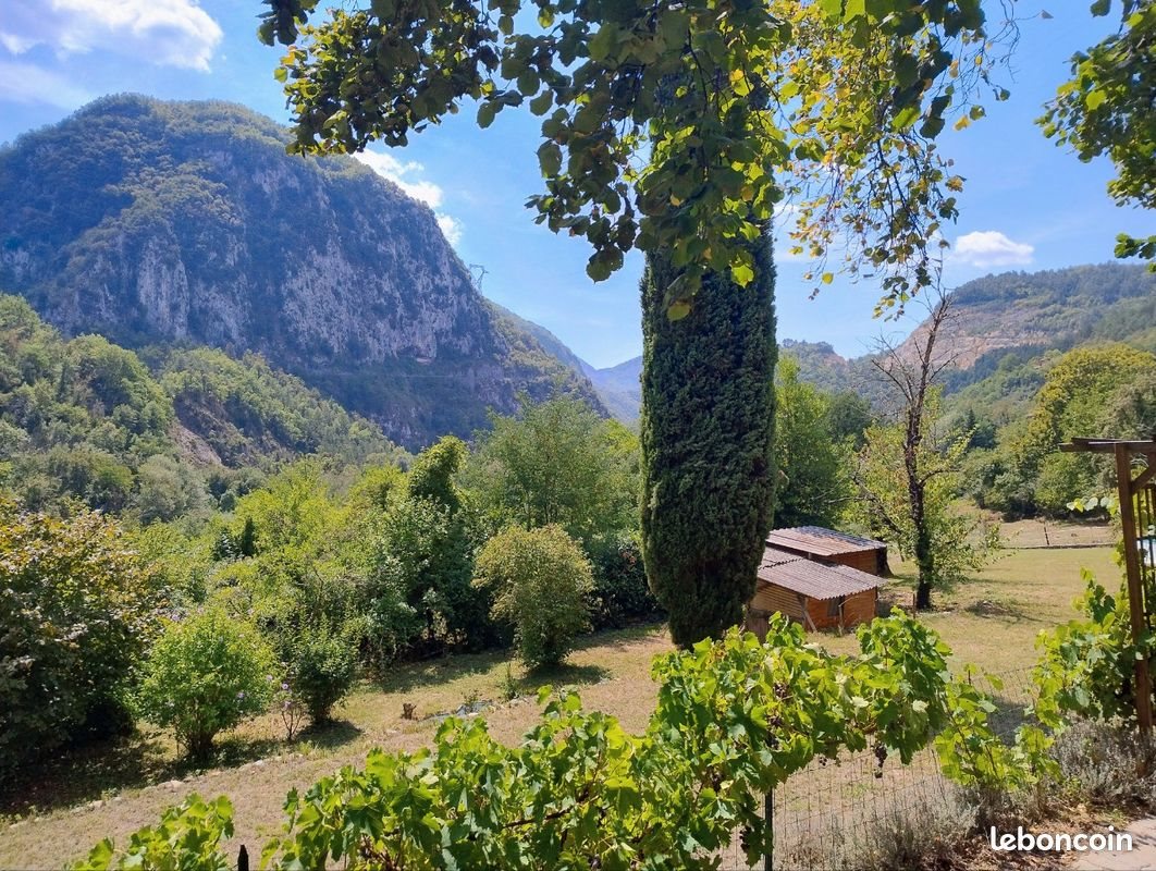 Maison à vendre, 77m², Lantosque