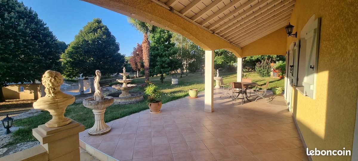Maison à vendre, 129m², Pont-Evêque